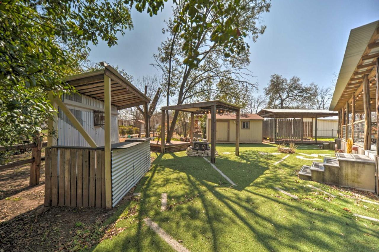 The Barn Texas Wine Country Vacation Rental Fredericksburg Exterior photo